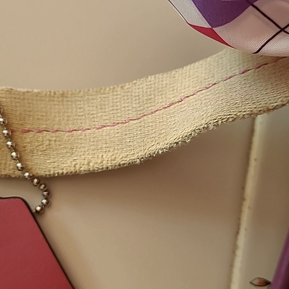 COACH Tote-Pre-loved. - Picture 8 of 16